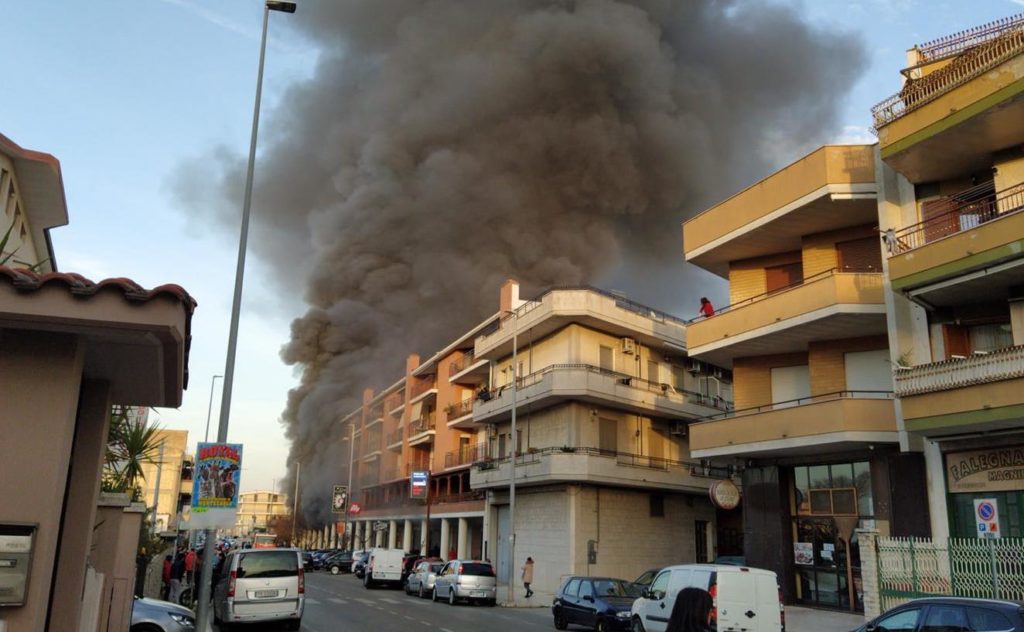 Incendio Palazzo Lelli, quale futuro per le 25 famiglie?