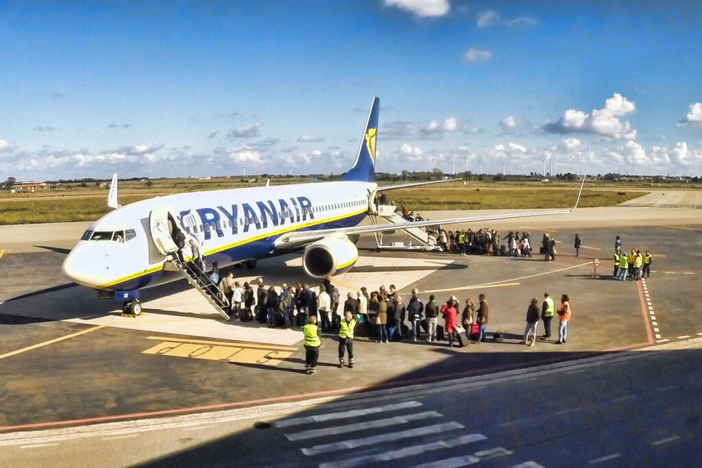 Estate 2021, da Bari (anche) voli Ryanair per Ibiza e Zante