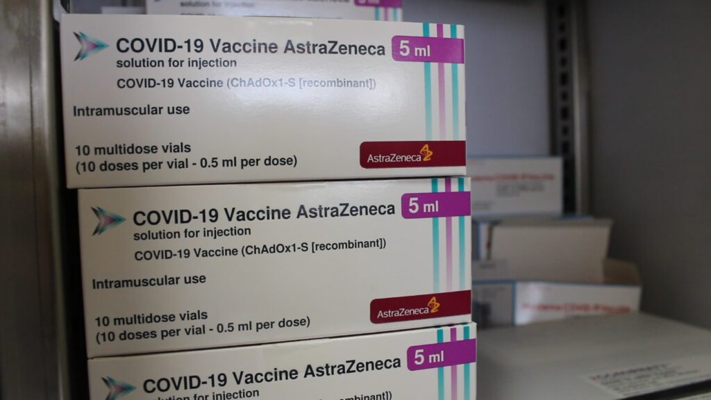 Carenza vaccini anti Covid, protestano i medici di famiglia