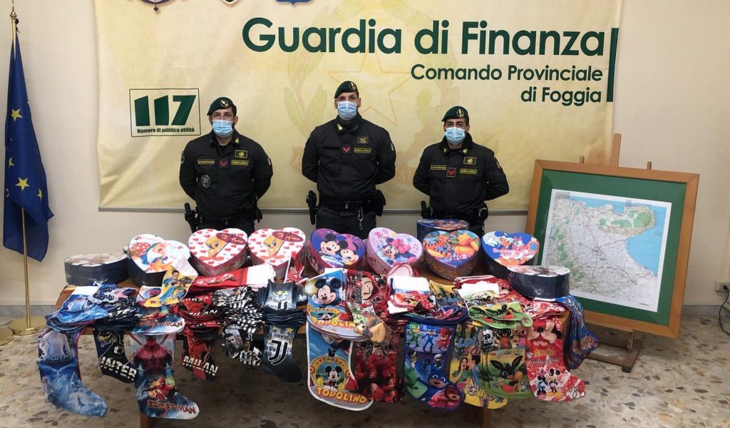 Contraffazione, 46mila articoli sequestrati e 79 persone denunciate 