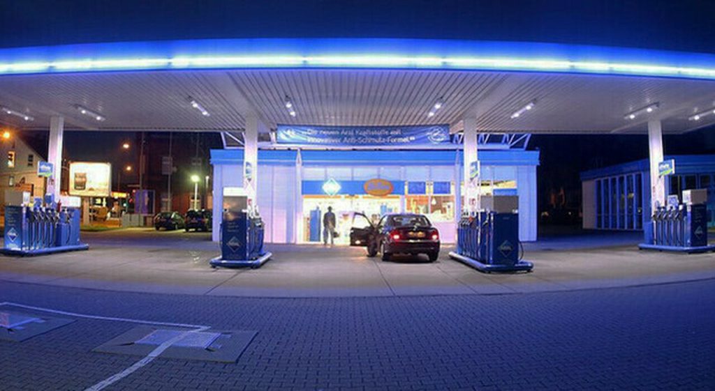  Cerignola, la benzina vola oltre i 2 euro: a Stornara è record 