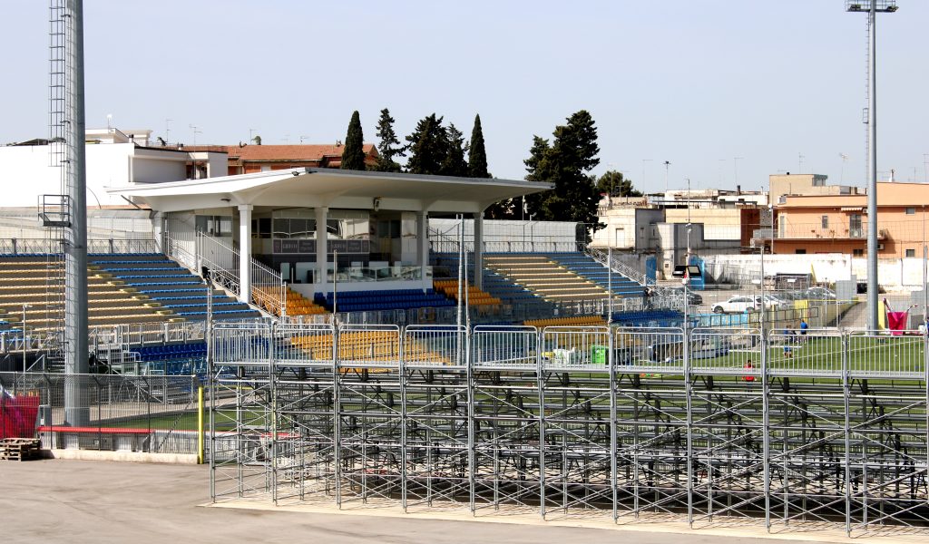 Ultras Taranto, dopo la partita anche guerriglia nei pressi di una pompa di benzina 