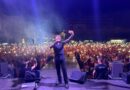 VIDEO | Il concerto di De Martino (che ha fatto il pienone) è stato in bilico fino all’ultimo