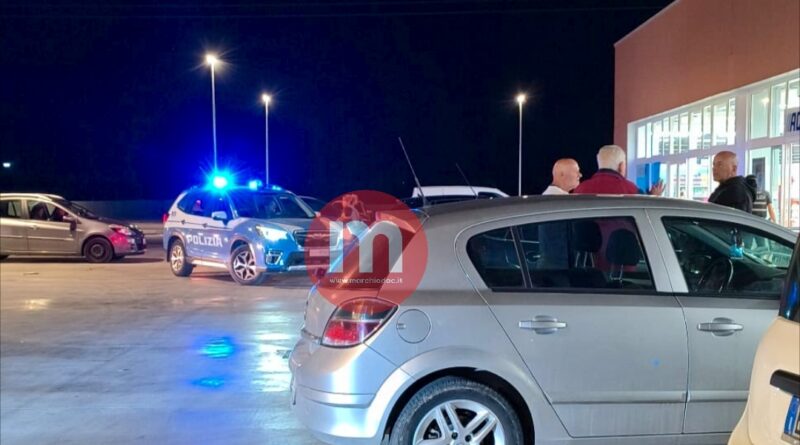 Rapina da Action, malviventi fuggono in moto